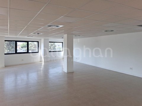 First photo of the property