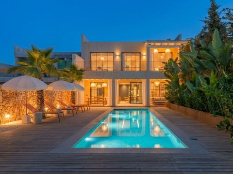 4-bedroom freehold villa in Santanyí — photo 1 of 5