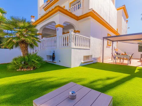 Fotografía del inmueble reportado: 1.200 €/mes — Almería, Almería