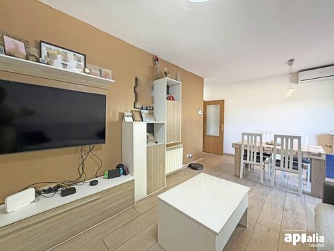 Перша фотографія об’єкта нерухомості