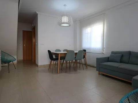 Fotografía del inmueble reportado: 750 €/mes — Almería, Almería