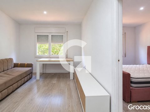 First photo of the property