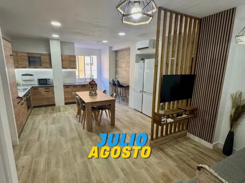 Fotografía del inmueble reportado: 1.000 €/mes — Almería, Almería