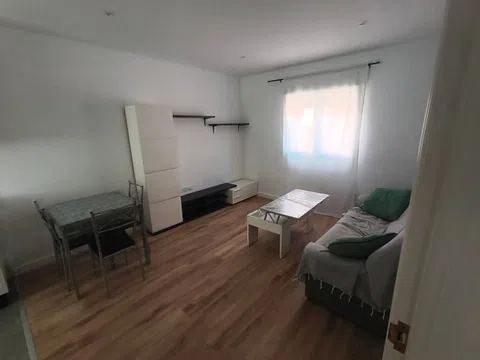 Fotografía del inmueble reportado: 525 €/mes — León, León