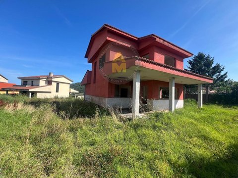 First photo of the property