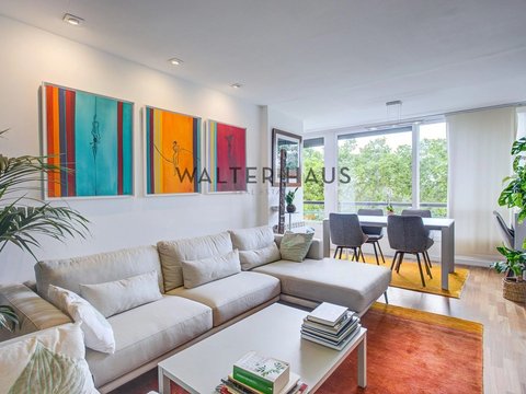 First photo of the property