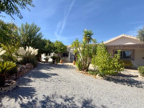 First photo of the property
