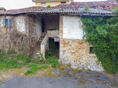 First photo of the property