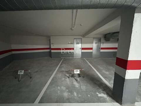 Перша фотографія об’єкта нерухомості