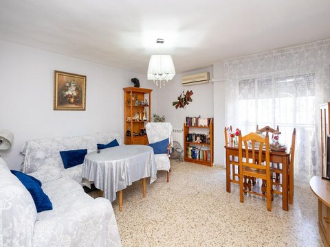 Prima fotografie a proprietății