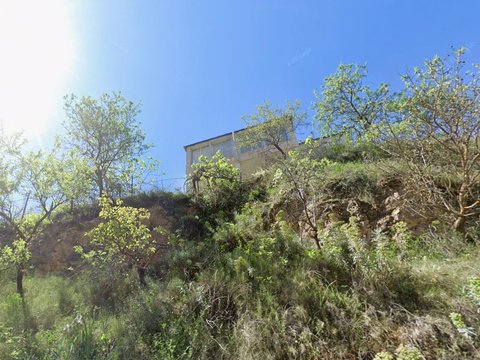 First photo of the property