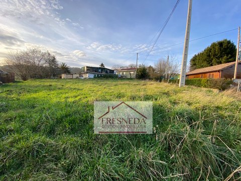 First photo of the property