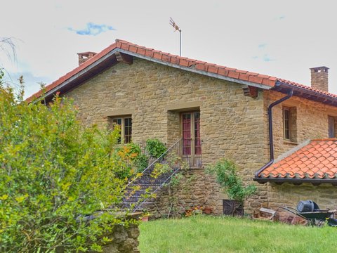 Casas y pisos en Leoz, Navarra — idealista