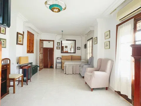 Fotografía del inmueble reportado: 750 €/mes — Granada, Granada