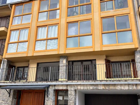 Fotografía del inmueble reportado: 2.500 €/mes — Huesca, Huesca