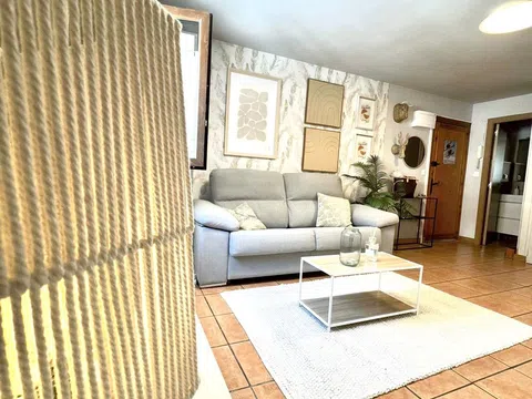 Fotografía del inmueble reportado: 2.000 €/mes — Huesca, Huesca