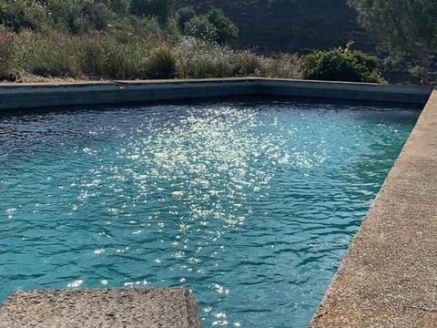 First photo of the property