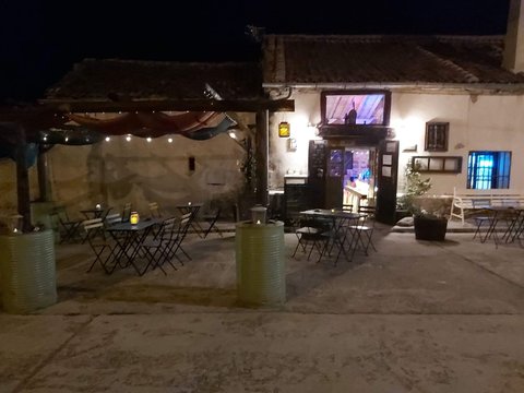 First photo of the property