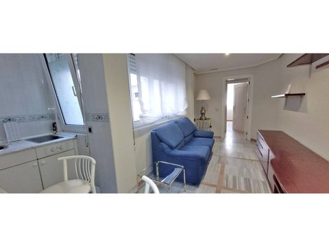 First photo of the property