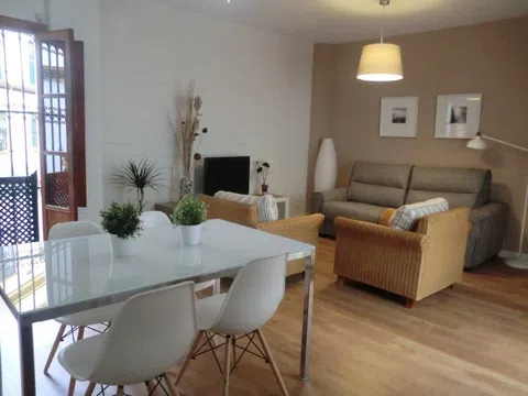 Fotografía del inmueble reportado: 1.050 €/mes — Sevilla, Sevilla