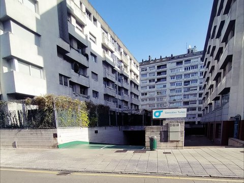 First photo of the property
