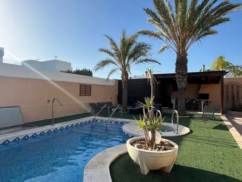 Fotografía del inmueble reportado: 4.300 €/mes — Almería, Almería