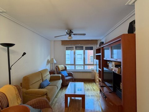 Första bild på fastigheten