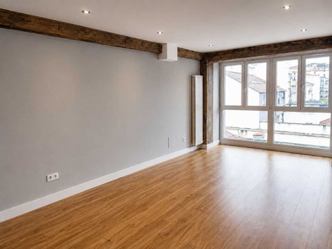 First photo of the property