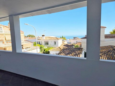 4-bedroom freehold villa in Benalmádena — photo 1 of 1