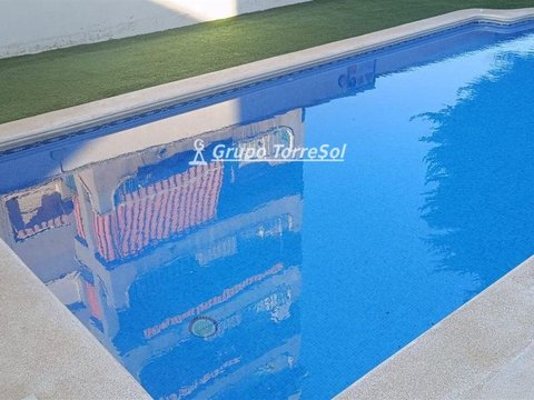 First photo of the property