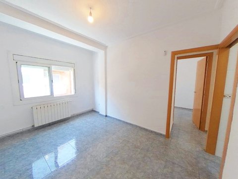 First photo of the property