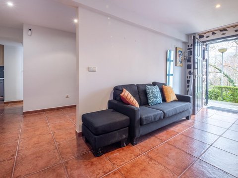 First photo of the property