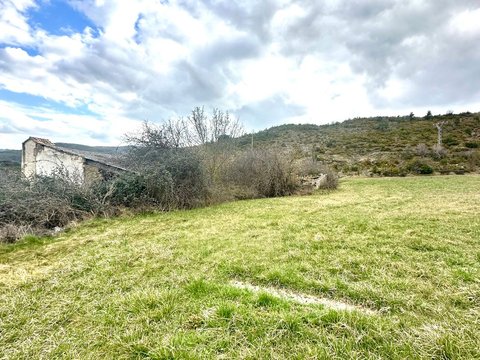First photo of the property