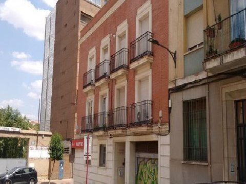 Перша фотографія об’єкта нерухомості