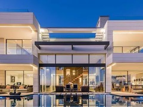 7-bedroom freehold villa in Marbella — photo 1 of 1
