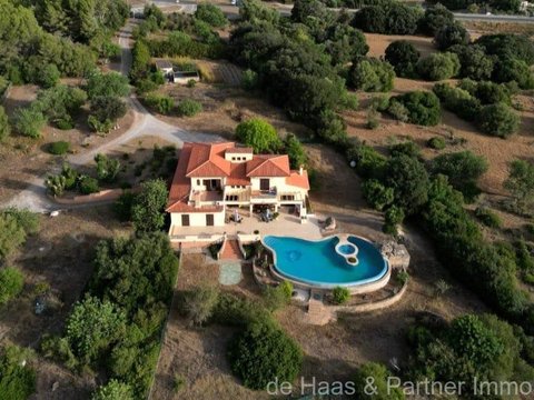 5-bedroom freehold villa in Artà — photo 1 of 5