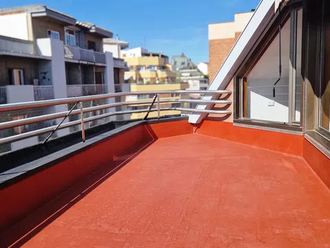 Fotografía del inmueble reportado: 1.250 €/mes — León, León