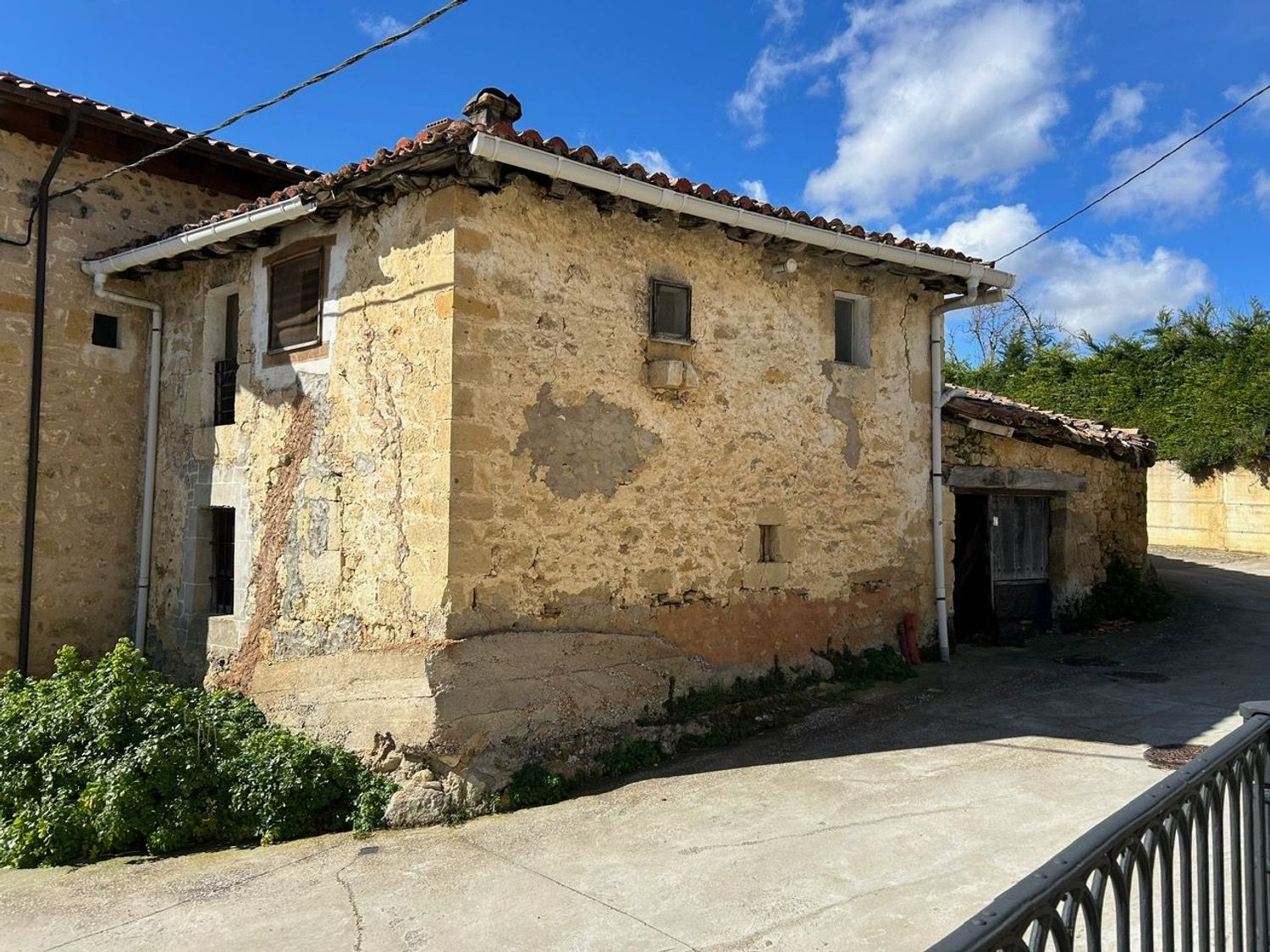 Inmueble en Valdegovia, disponible en Fincas Arbella.