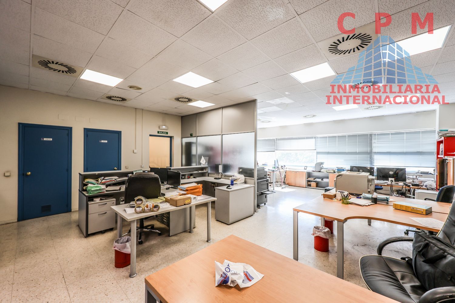 local-y-naves en madrid · villaverde 550000€