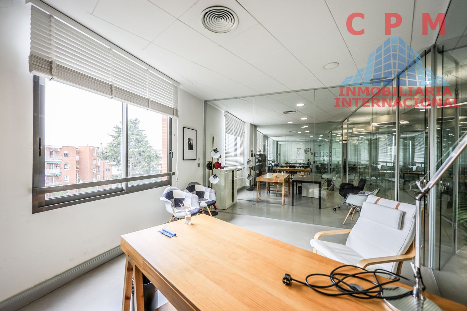oficina en alcobendas · ensanche 2000€