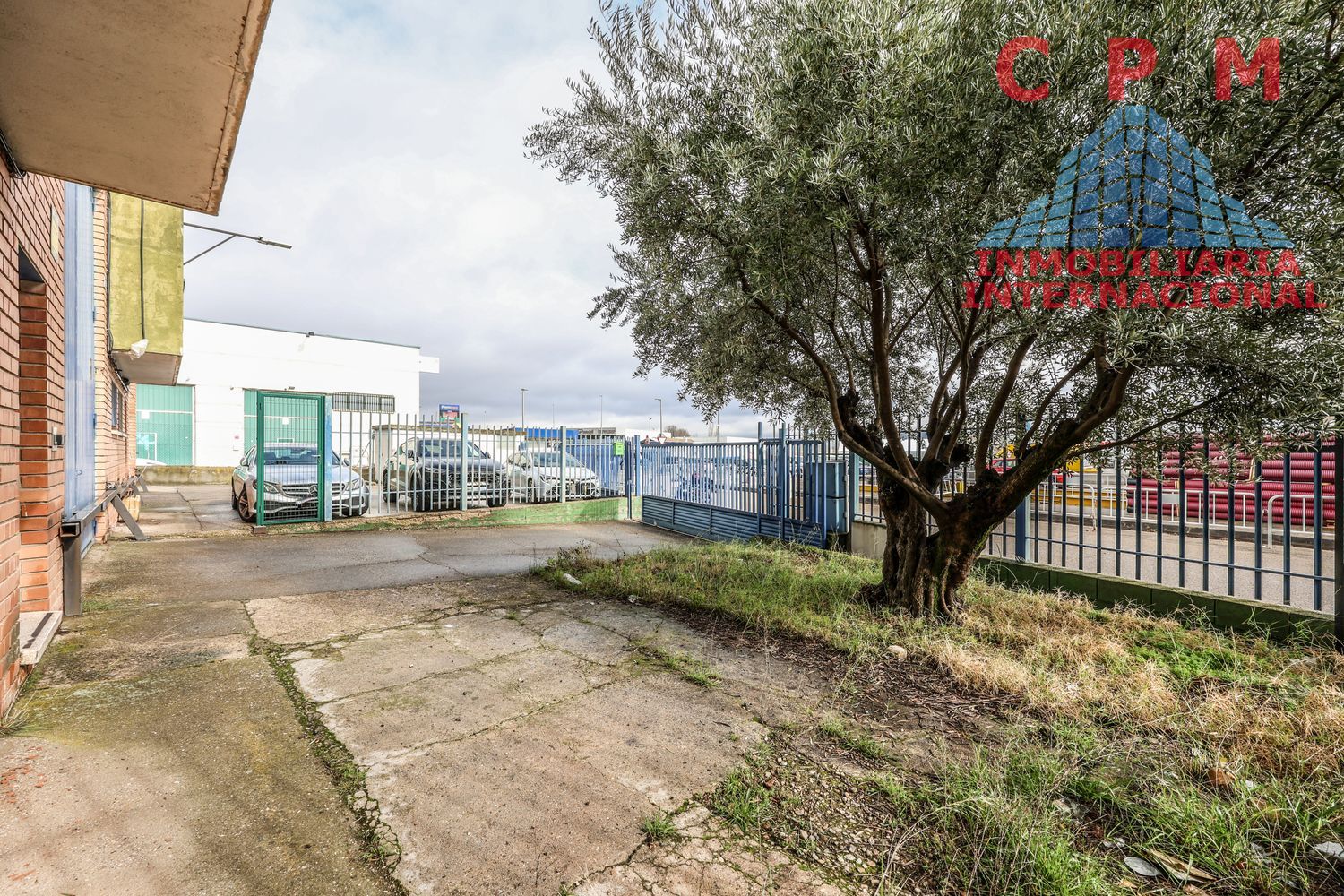 local-y-naves en ajalvir ·  1400000€