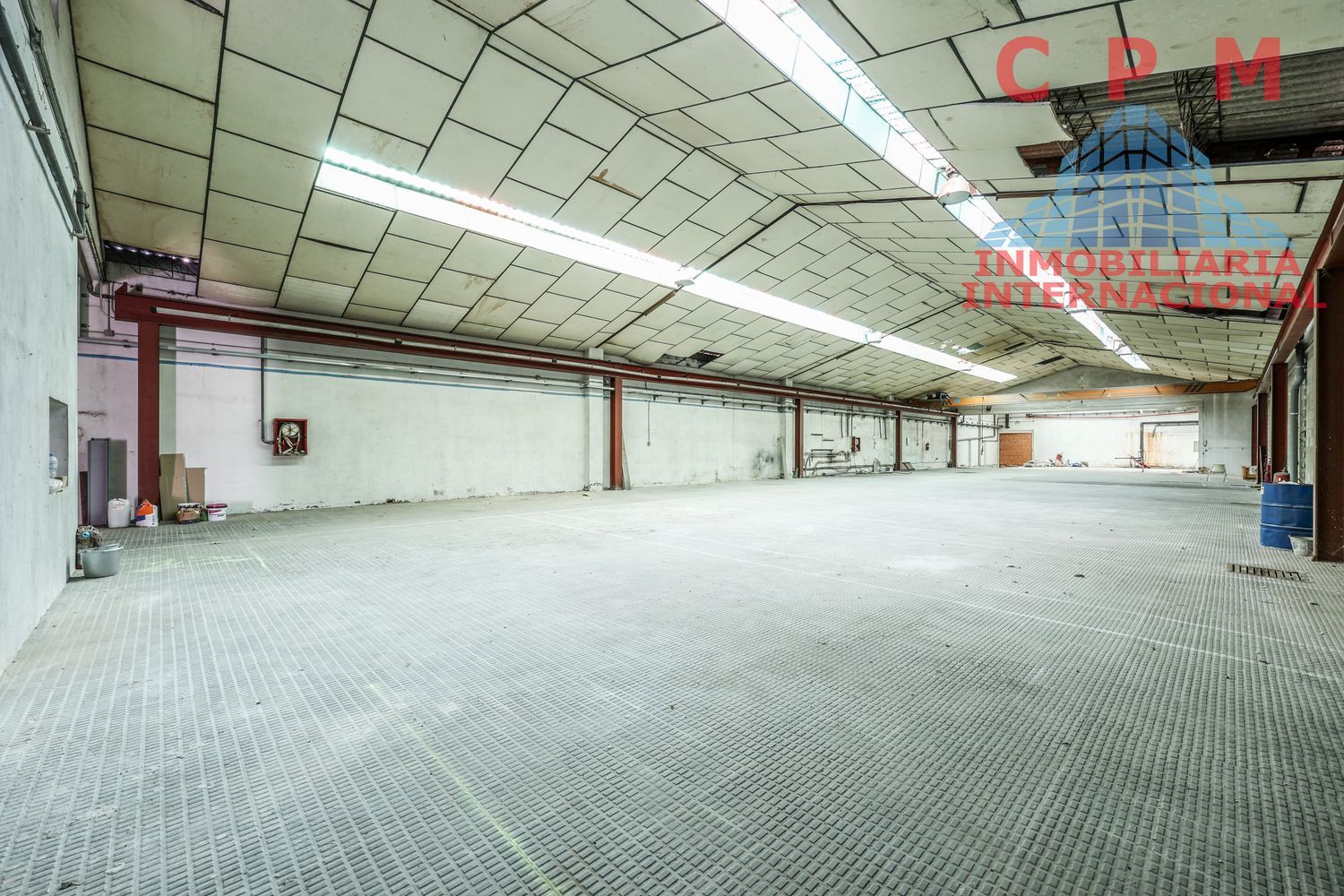 local-y-naves en torrejon-de-ardoz · sureste 4000€
