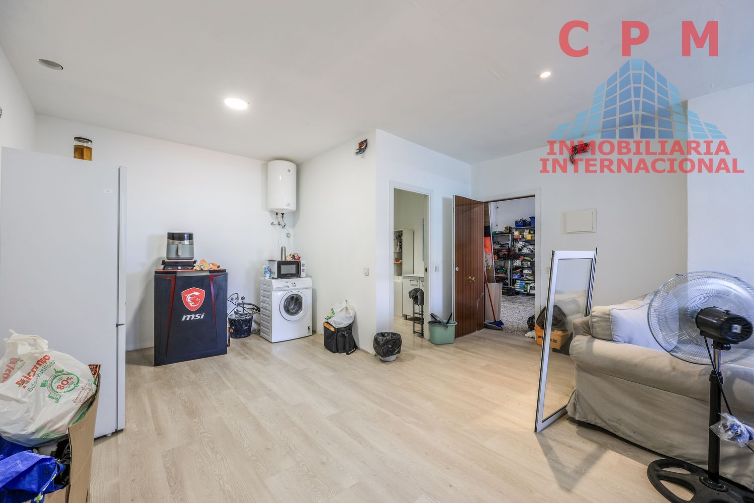 local-y-naves en madrid · villaverde 275000€
