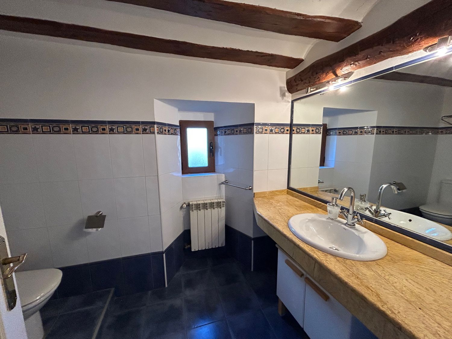 Inmueble en Valdegovia, disponible en Fincas Arbella.
