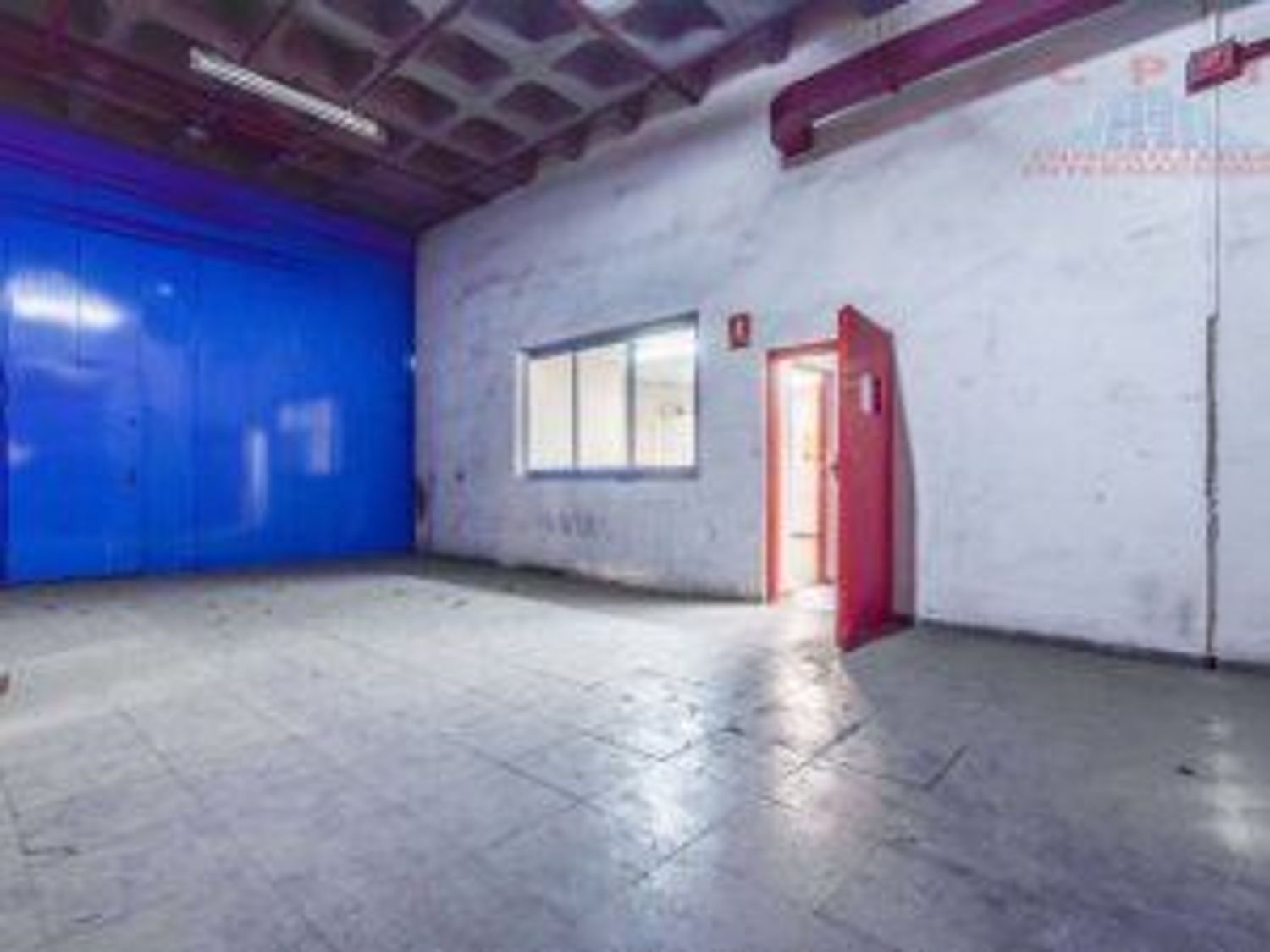 local-y-naves en madrid · hortaleza 1050000€