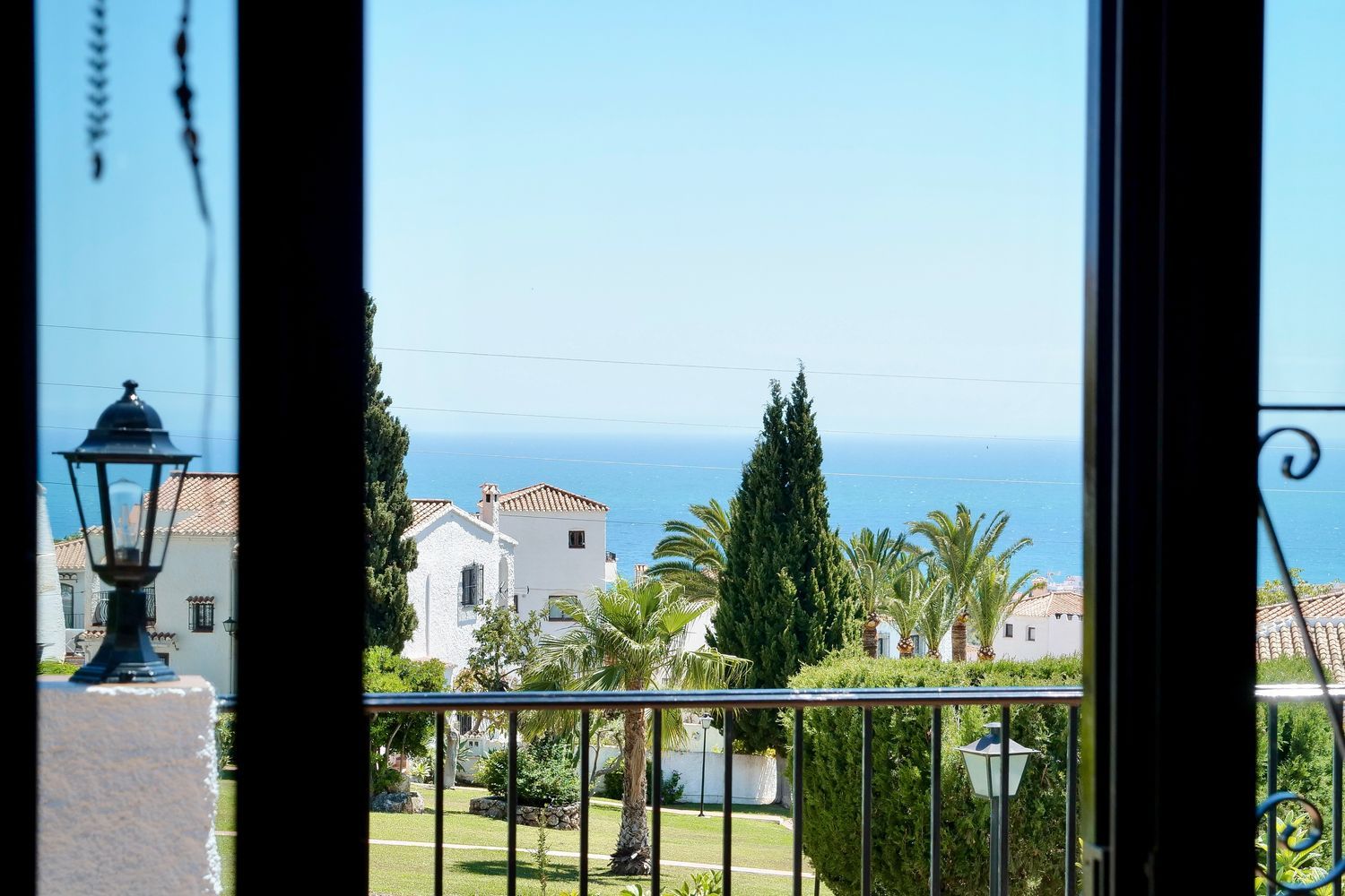casa-adosada en nerja · capistrano 525000€