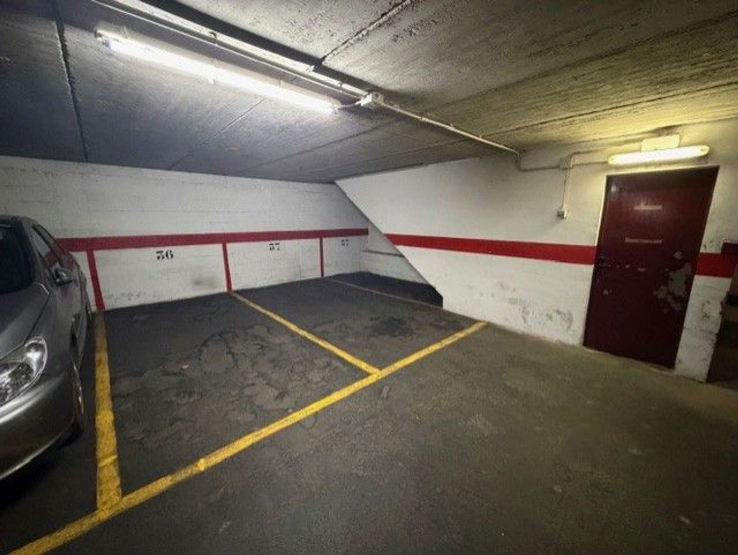 garage en barcelona · gracia 17000€