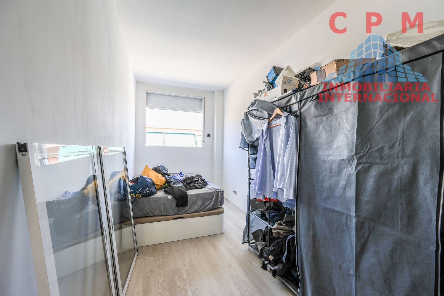 local-y-naves en madrid · villaverde 275000€