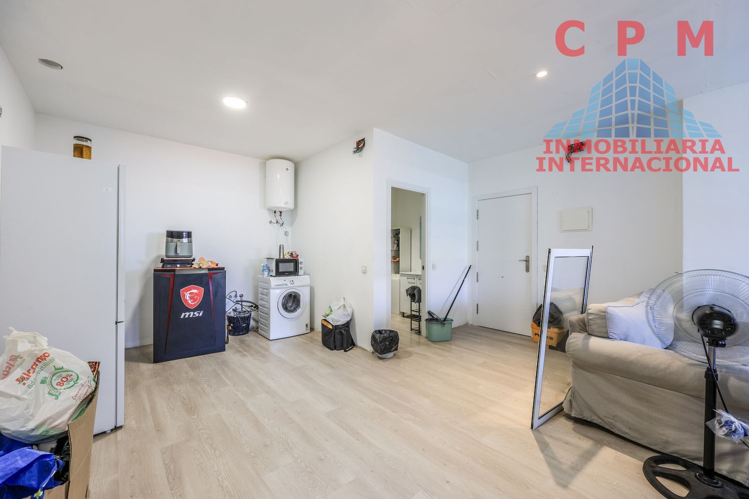 local-y-naves en madrid · villaverde 275000€