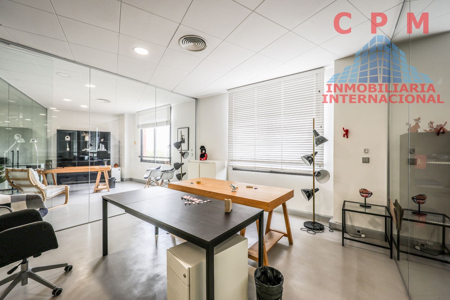 oficina en alcobendas · ensanche 2000€